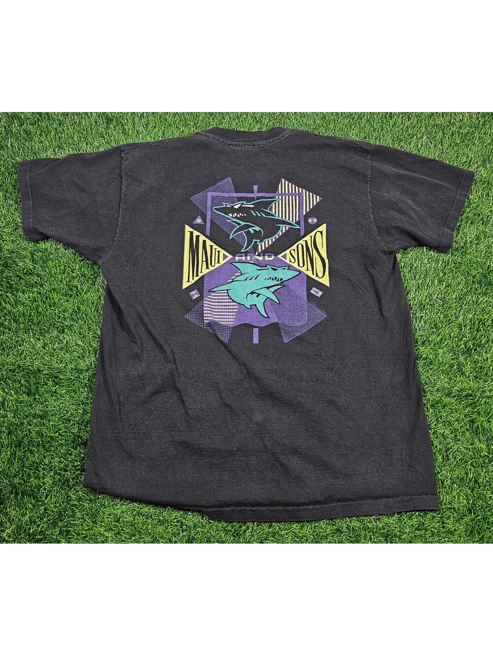Vintage 90s Surf Maui and Sons Black Graphic T-Shirt Large Made in USA
